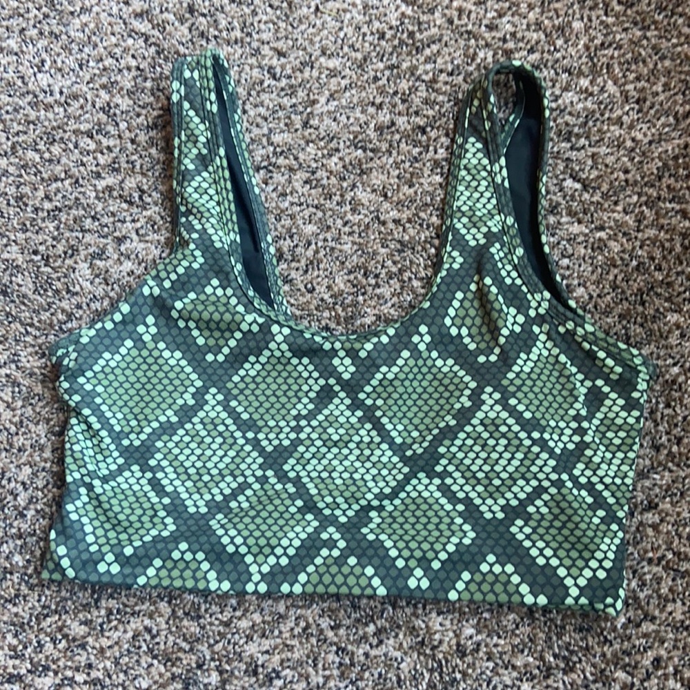 Balance sports bra